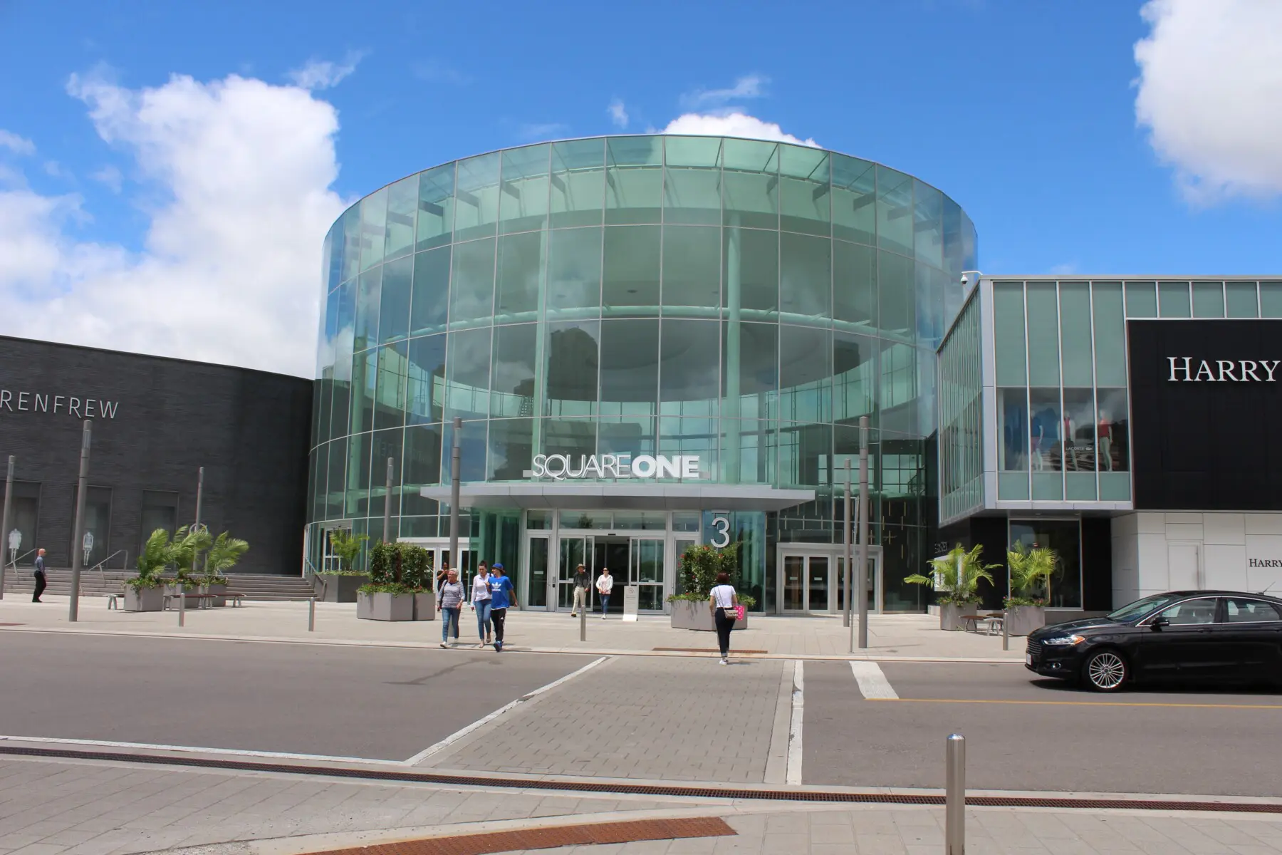 Square One Shopping Centre, Mississauga. Main entrance
